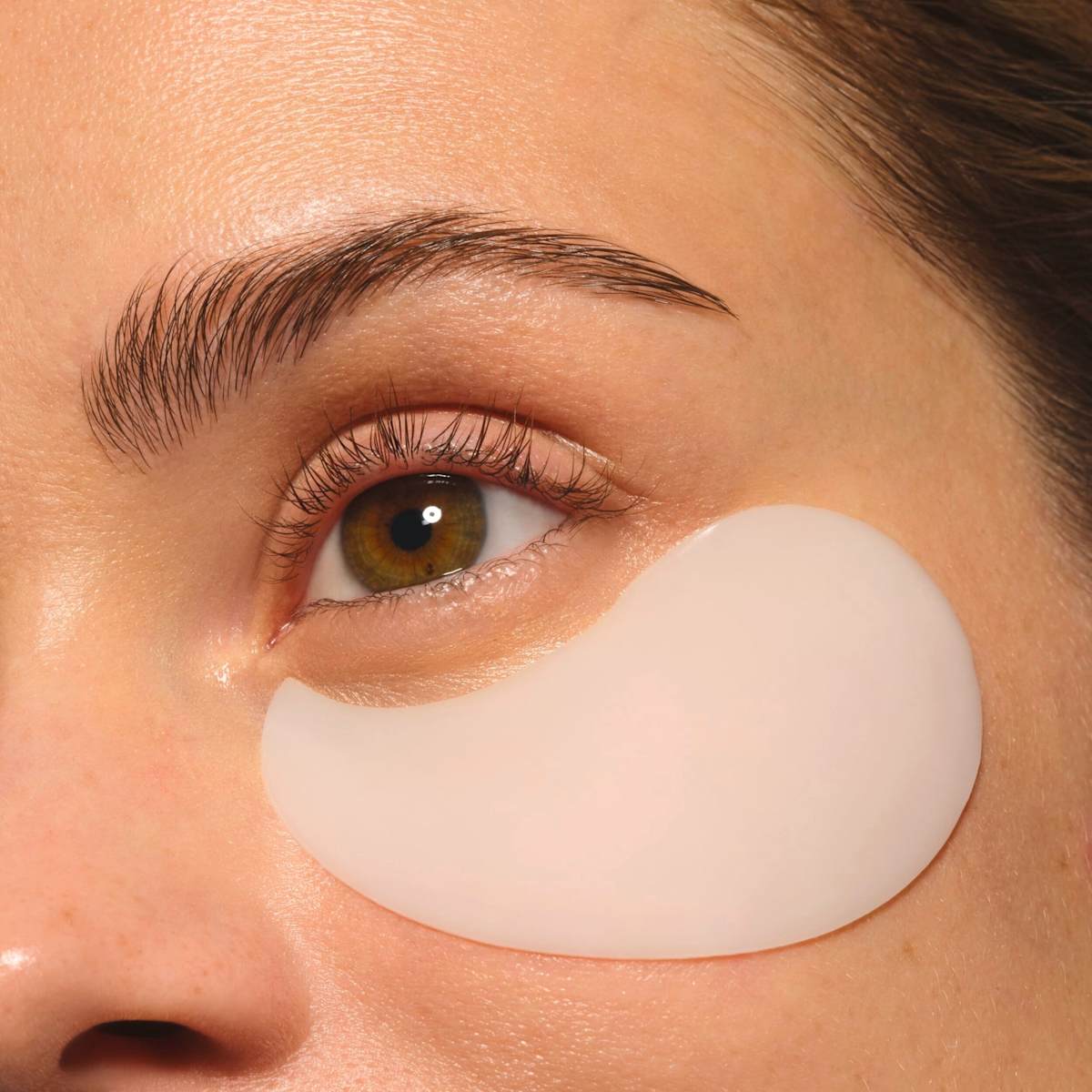 essence Eye Pads Milky Glazed Hydro Gel, 30 pairs, 60 pcs